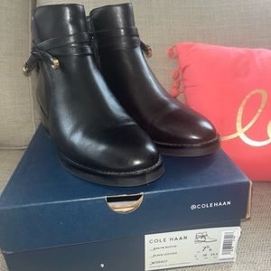 NEW With Tag COLE HANN Black Women Booties!